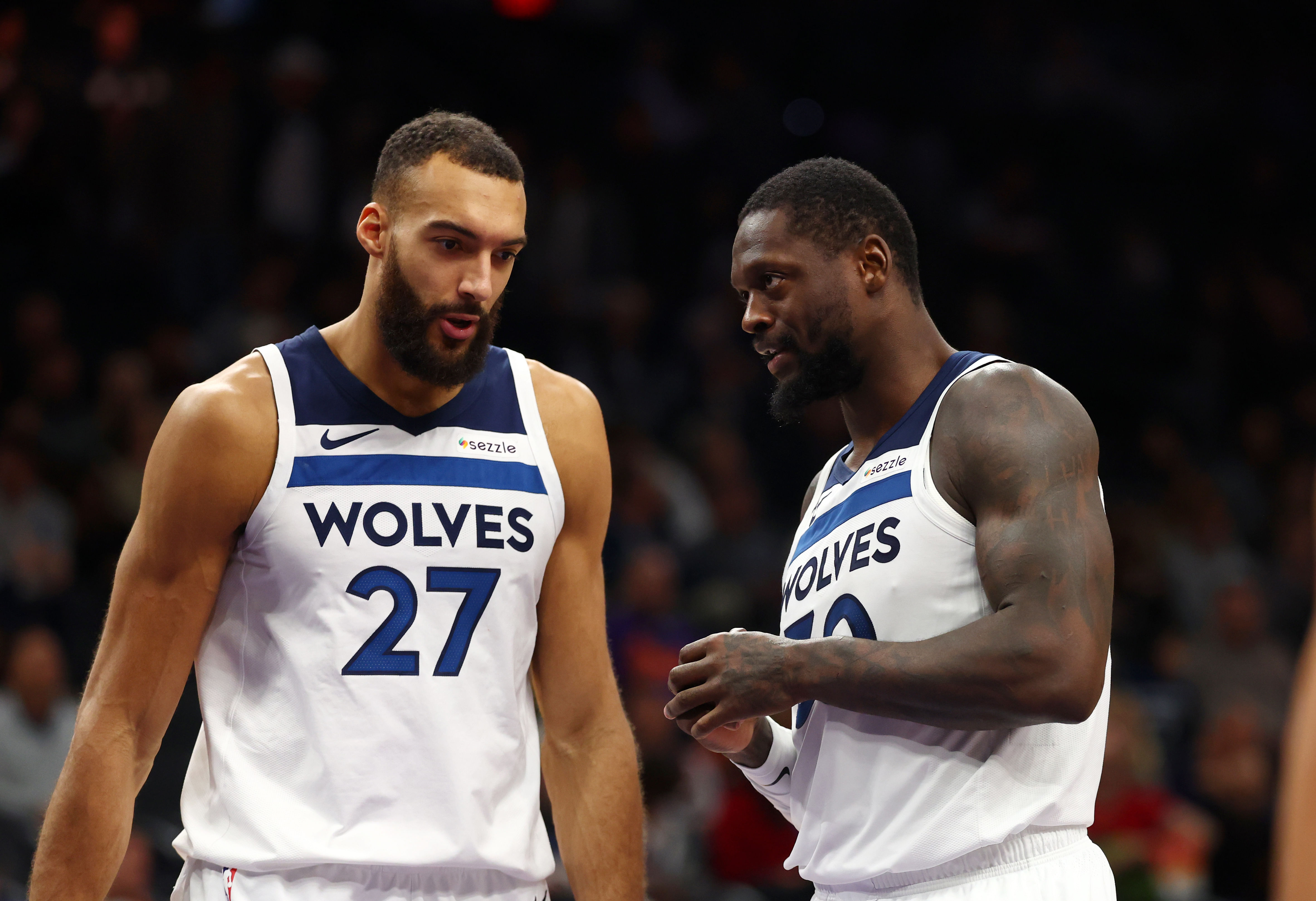 Minnesota Timberwolves center Rudy Gobert (27) and forward Julius Randle (30). Photo: Imagn